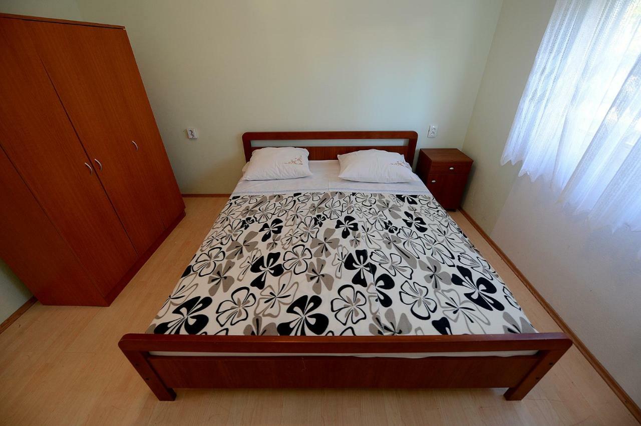 Apartment Kod Stipe Врси Екстериор снимка